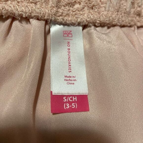 No Boundaries Lace Cold Shoulder Shirt NWT - Picture 5 of 7